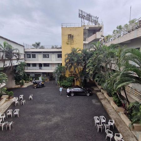 Hotel Royale Heritage Nashik Esterno foto